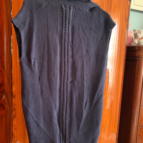 Ladies sweater,sleeveless. cotton...brand new - Picture 3 of 3